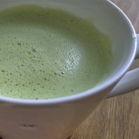 Foto av grønn te med melk 3