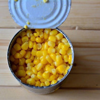 Fotografija konzerviranog kukuruza 2