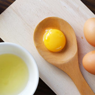 Fotografija sirovih jaja