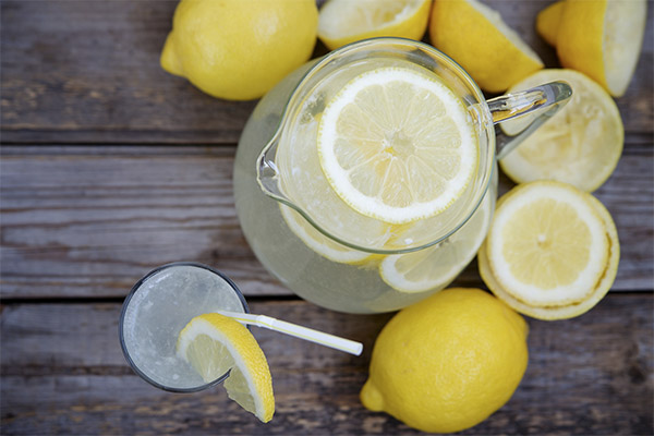 Vandens su citrina nauda ir žala tuščiu skrandžiu