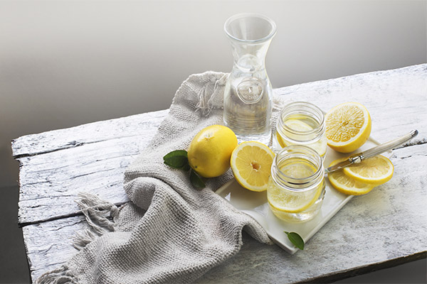 Vatten med citron under graviditeten
