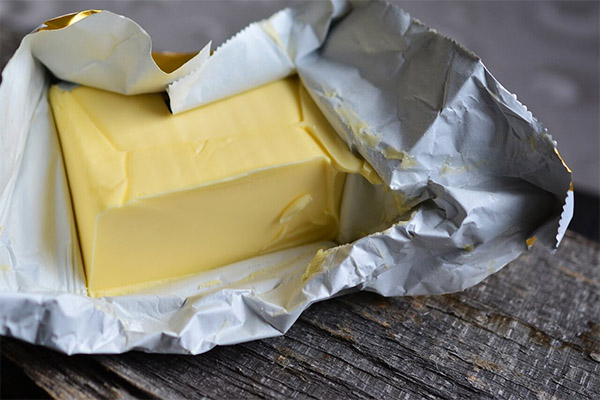 Hva er forskjellen mellom margarin og smør