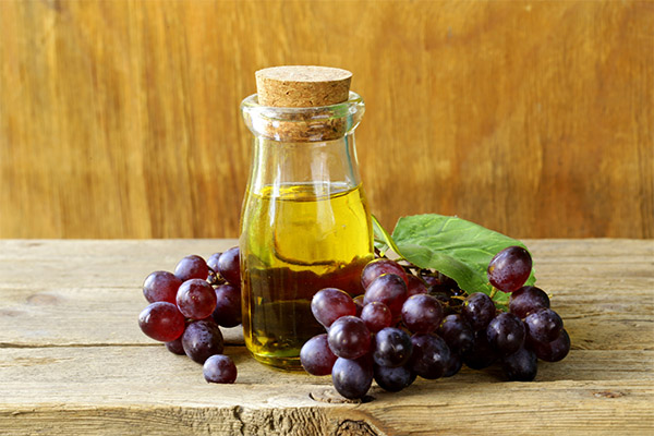 How to take grape oil inside