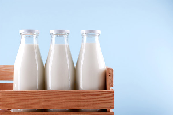 Sådan vælges og opbevares mælk