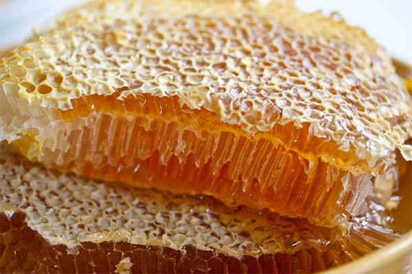 Le miel en nid d'abeilles en médecine