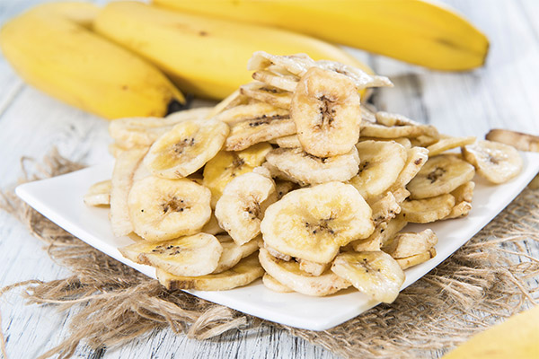 Os benefícios das bananas secas e secas