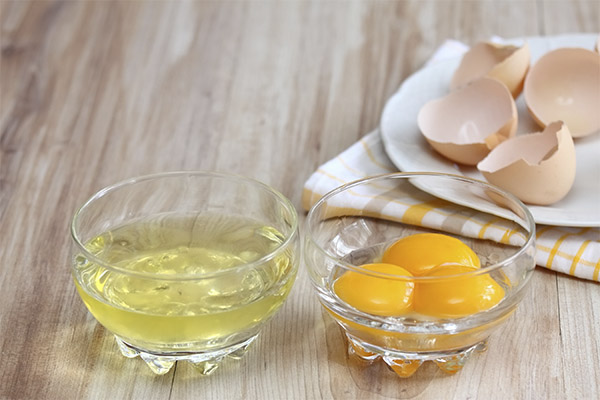 How to separate protein from yolk in a raw egg