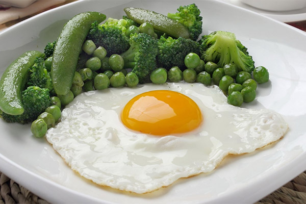 Onko mahdollista syödä paistettuja munia laihduttamalla?