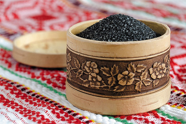 Výhody čiernej soli z Kostroma