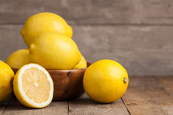Výhody a poškození citronu