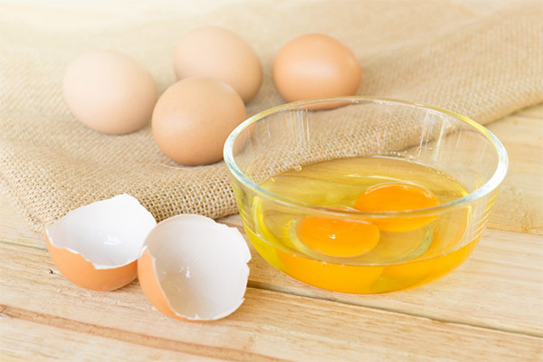 Aké sú výhody surových kuracích vajec