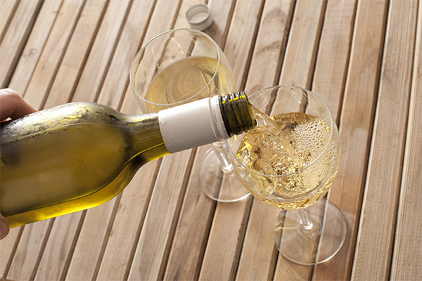 Jak pít bílé víno