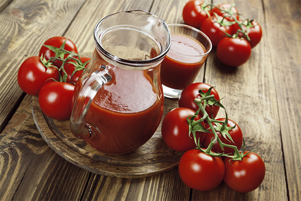 Sådan vælges og opbevares tomatsaft