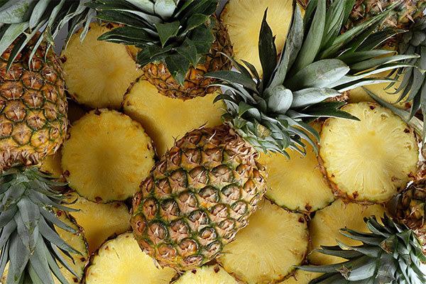 Är det möjligt att ge ananas till djur