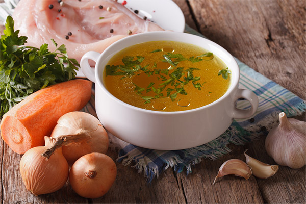 Prednosti i štete juha od puretine