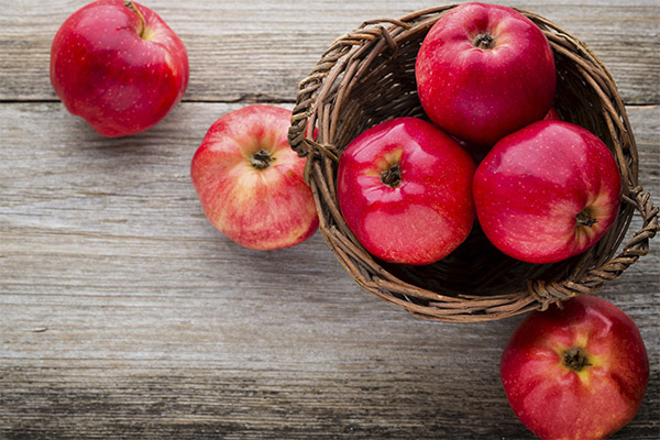 Je li moguće davati jabuke životinjama