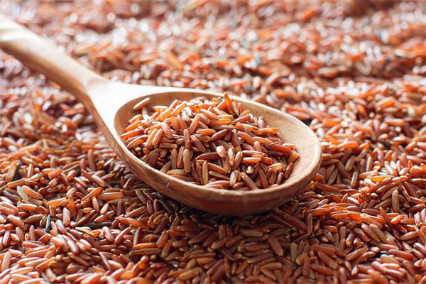فوائد ومضار الأرز الأحمر