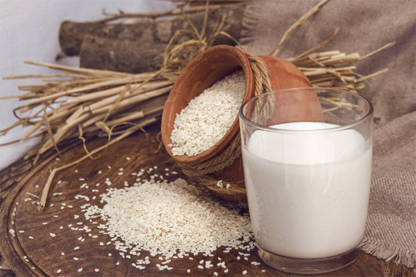 Korzyści i szkody wynikające z mleka sezamowego