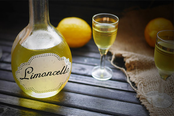 A limoncello likőr előnyei és káros hatásai