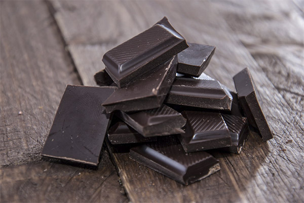 Is it possible to eat dark chocolate when losing weight