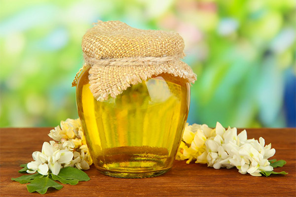 Užitečné vlastnosti medu akátu