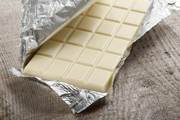 Fördelarna och skadarna med vit choklad