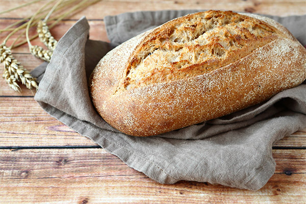 Beneficiile și prejudiciile pâinii fără drojdie