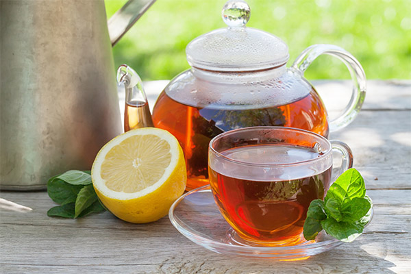 Beneficiile și păcatele ceaiului de lămâie