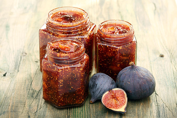 Fordelene og skadene ved figen-marmelade