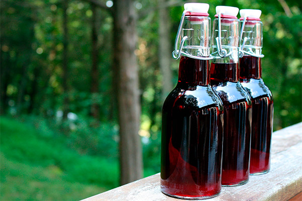 The use of wine vinegar in folk medicine