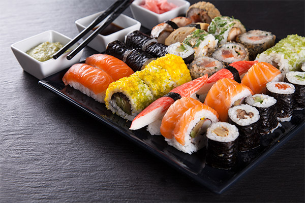 Tác hại và chống chỉ định cho cuộn và sushi