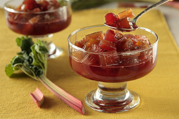 Harm and contraindications for rhubarb jam