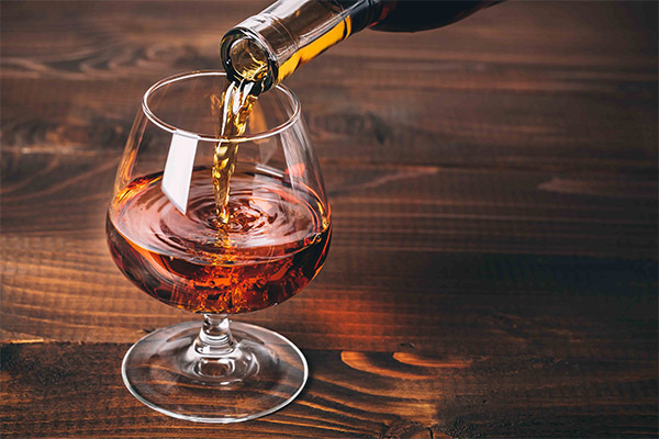 Výhody a poškodenia brandy