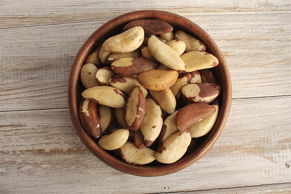 Vilka nötter kan och inte konsumeras med gastrit