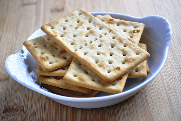 Crackers in medicine