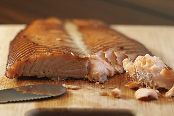 The benefits and harms of smoked salmon
